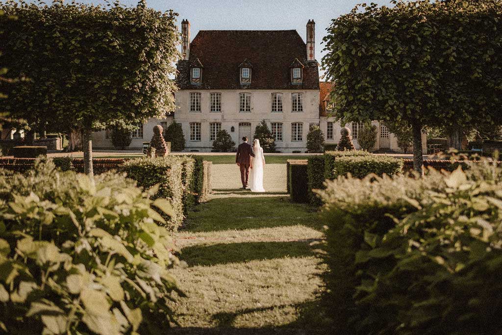 Couple de mariés au Manoir d'Argentel
