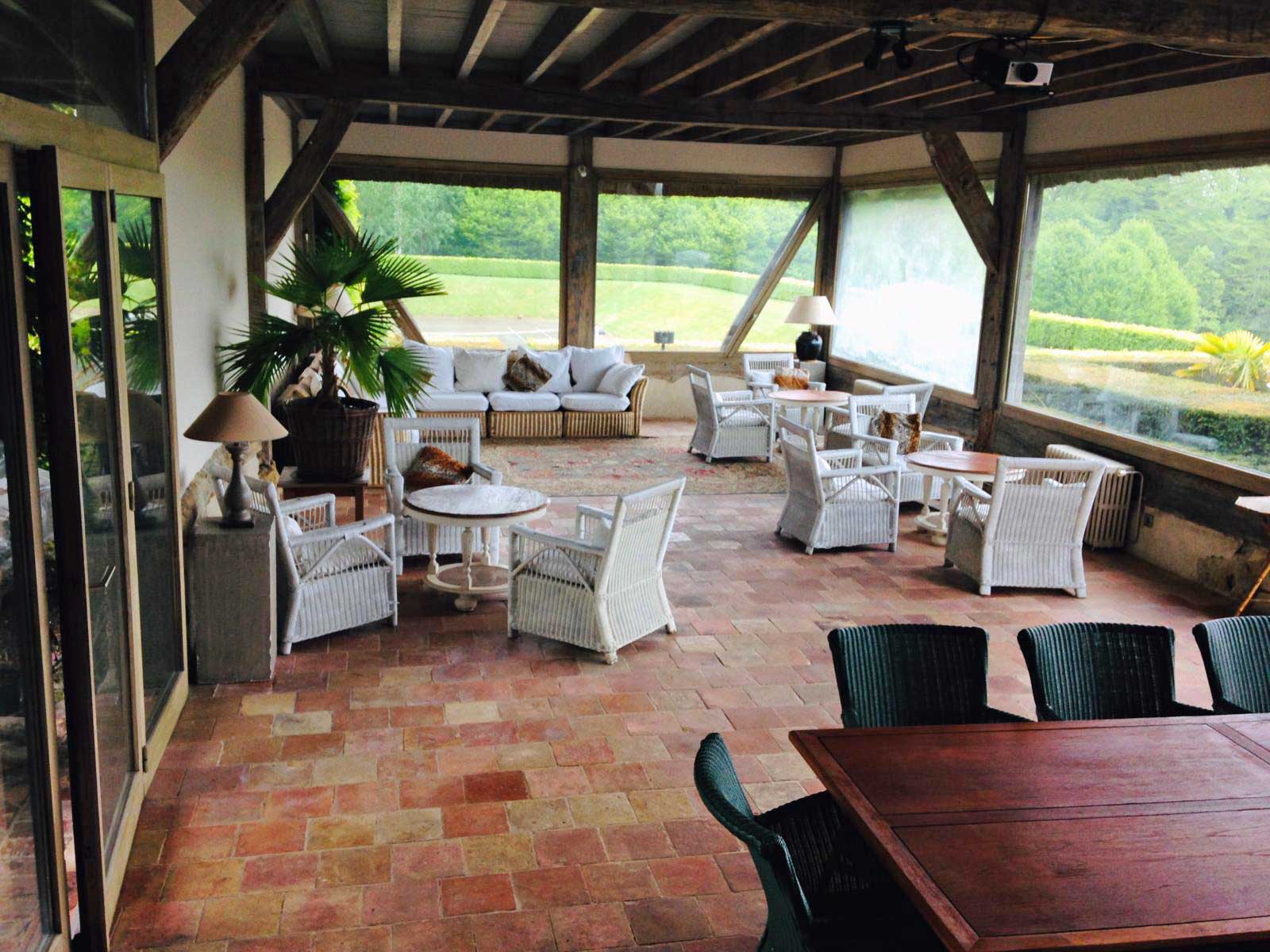 Salle de jeux dans la Pool House du Manoir d'Argentel